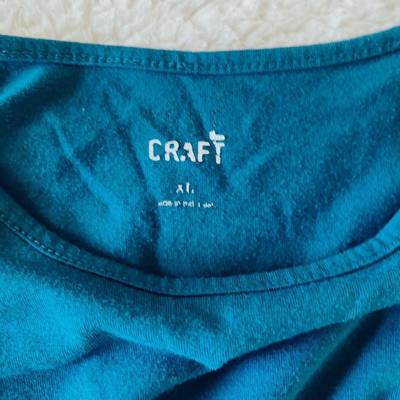 •Cute shirt• - Picture 3 of 3